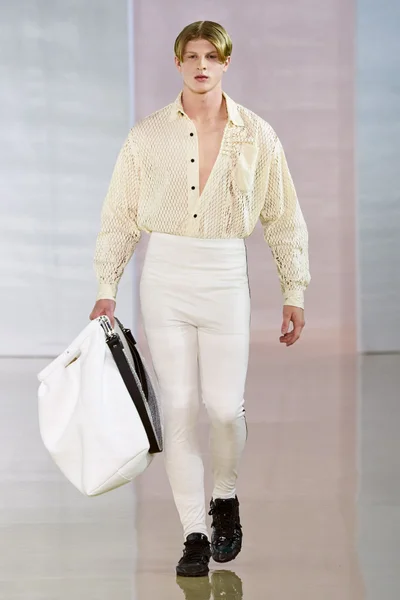 Look 1